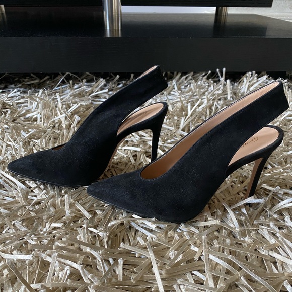 Gianvito Rossi Shoes - Gianvito Rossi Delta Pumps
